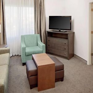 One-Bedroom Suite Two Double Beds Non-Smoking